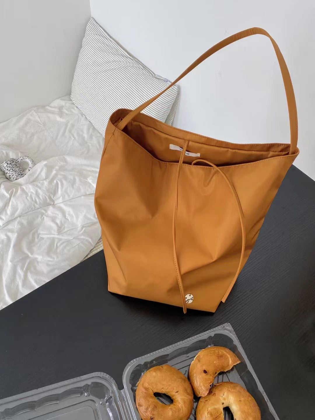Classic Nylon Cloth Large Capacity Totes Crossbody Bags