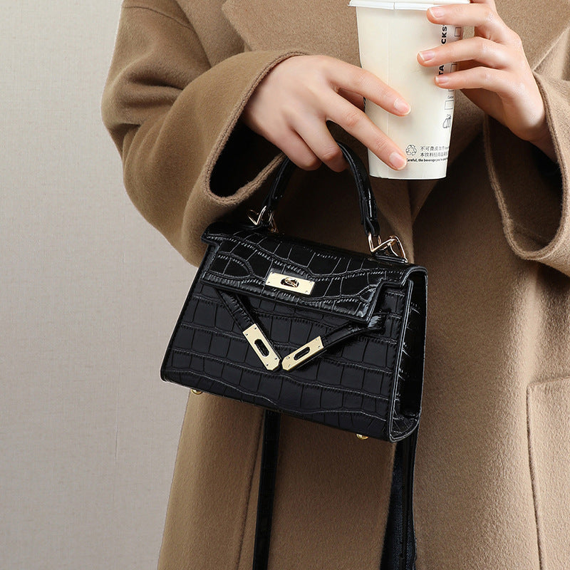 Women's Underarm Mini Light Luxury Portable Versatile Bags