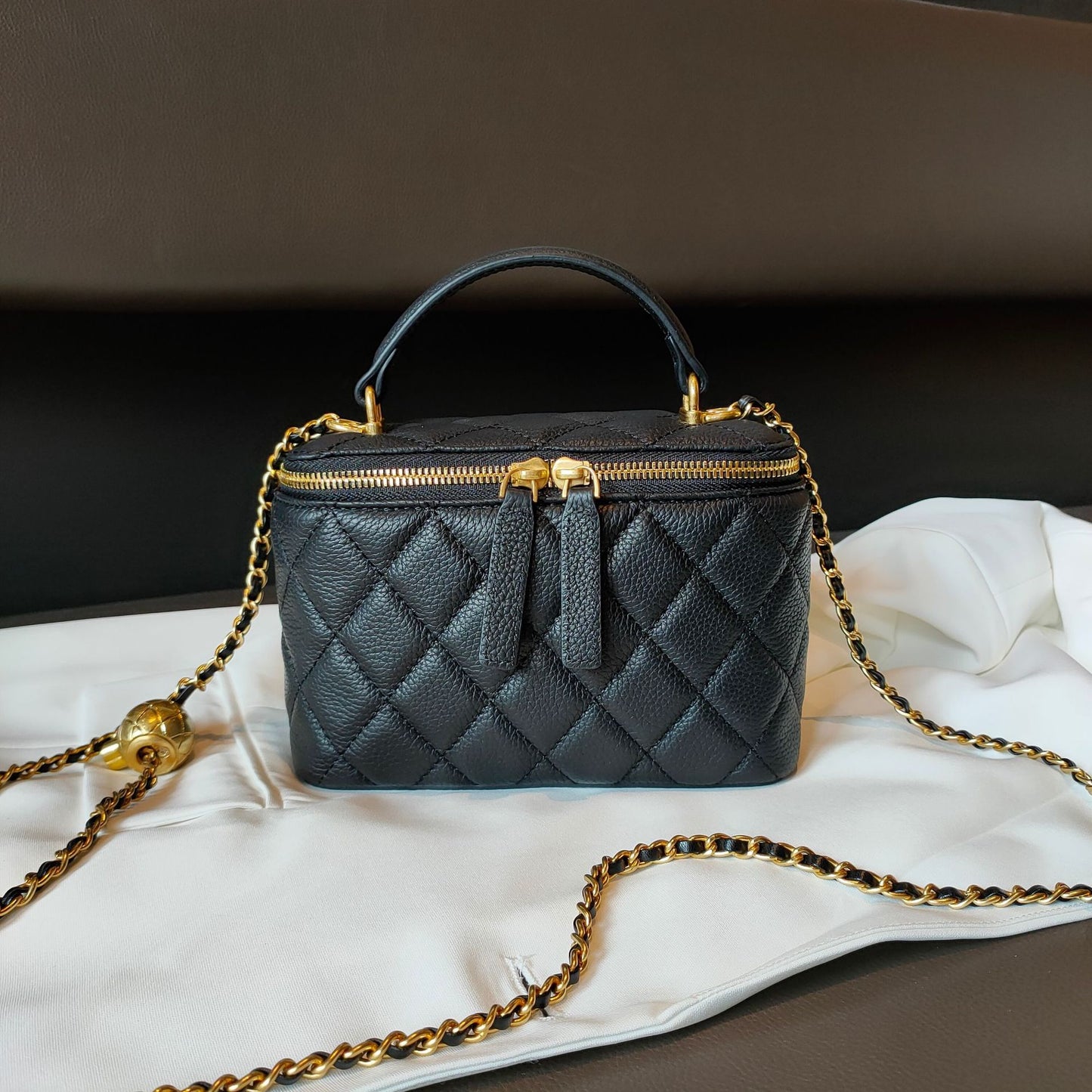 Women's & Men's Golden Balls Box Portable Top Layer Bags