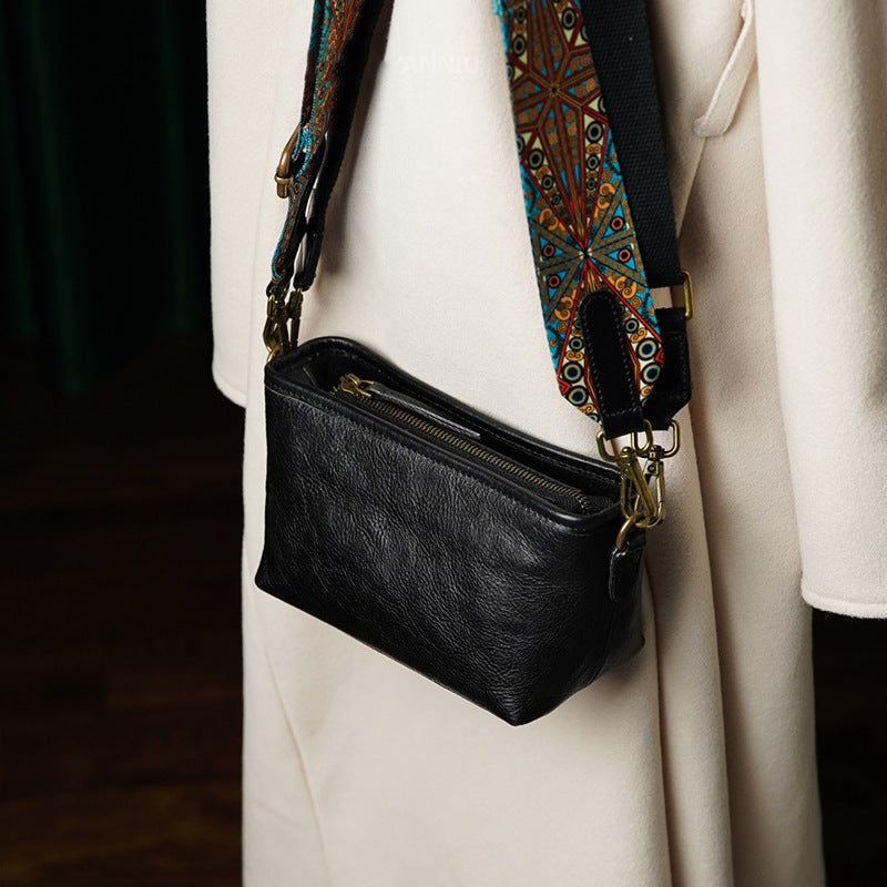 Women's Genuine Leather Top Layer Wide Strap Shoulder Bags