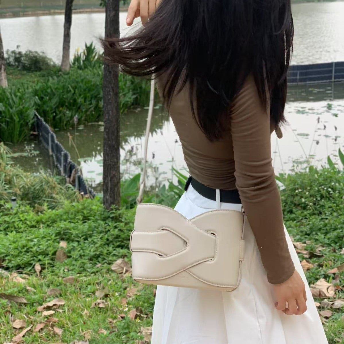 Women's Quality Design Leather Interwoven Portable Handbags