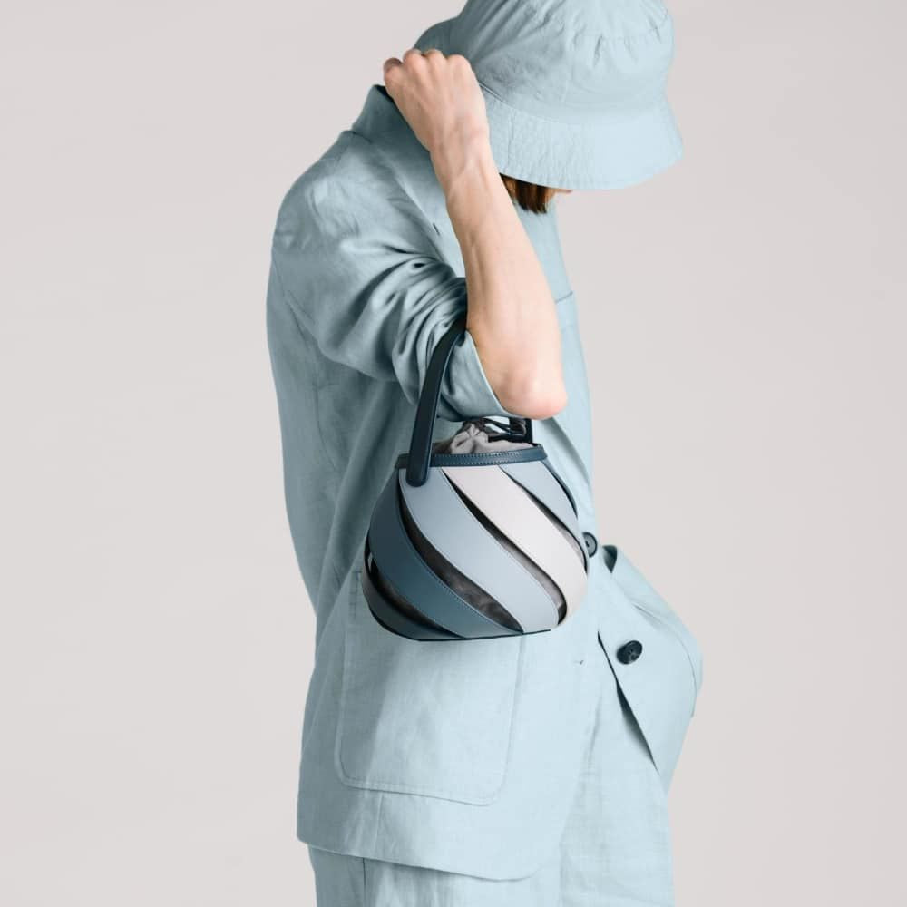 Cylindrical Contrast Color Portable Niche Diamond Bucket Bags