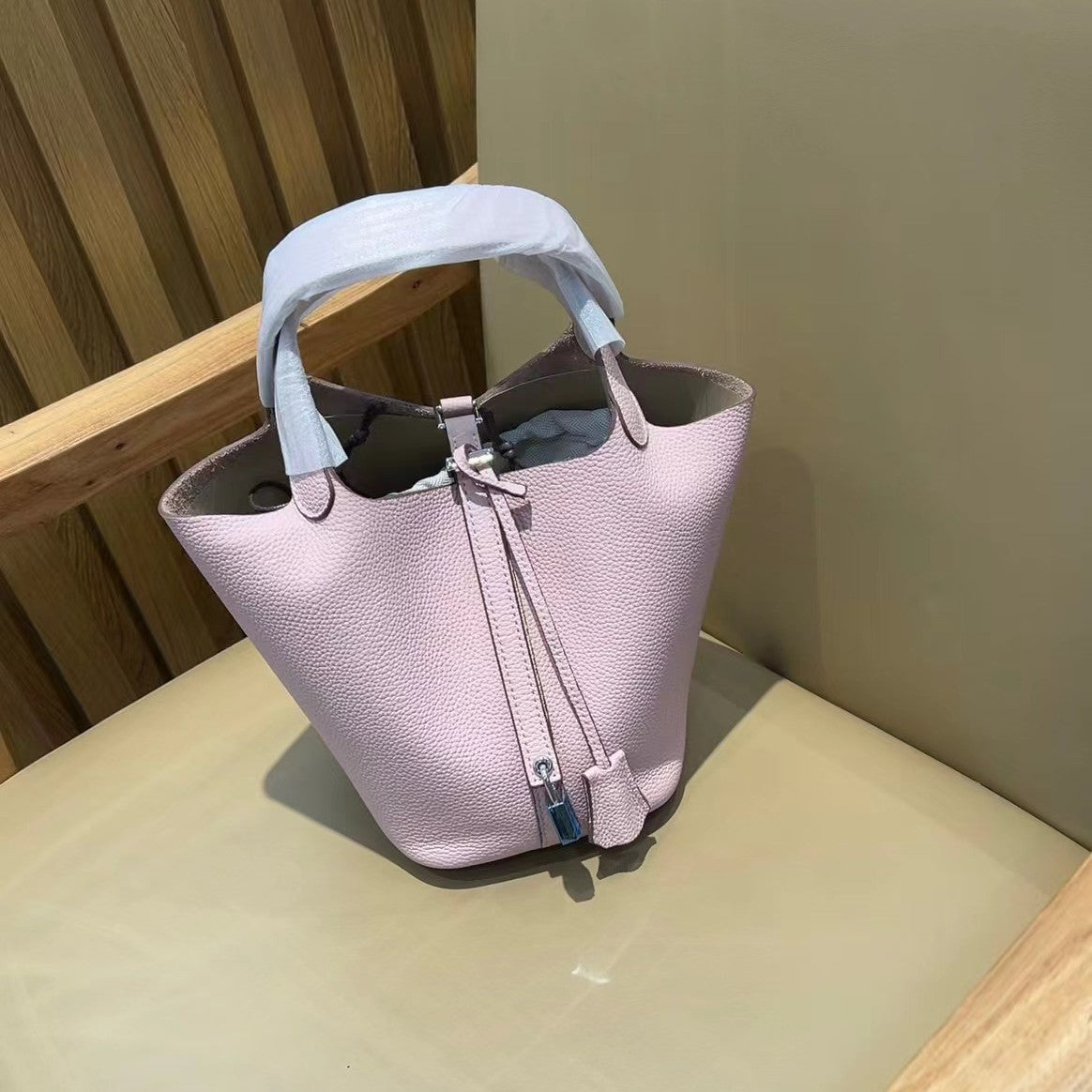 Women's Vegetable Basket Hand-held Lychee Pattern Cow Shoulder Bags