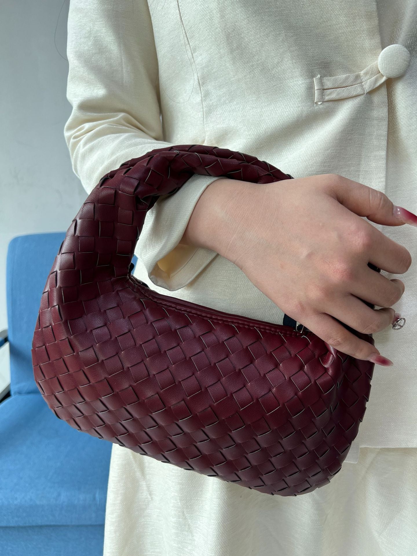 Knotted Hand-woven Horn Portable Dumpling Lot Handbags