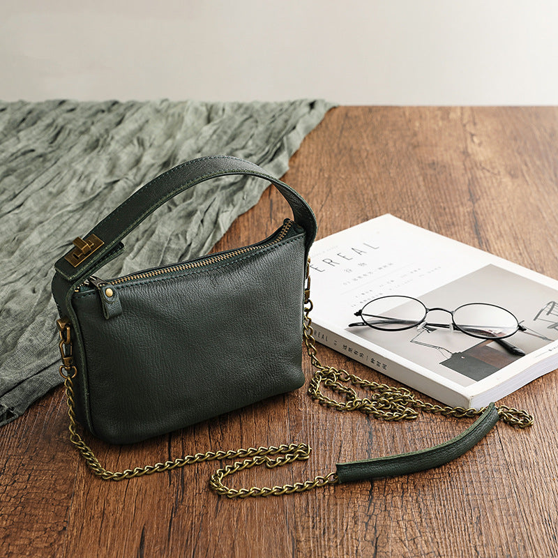 Women's Hand Twist Soft Vegetable Tanned Retro Crossbody Bags
