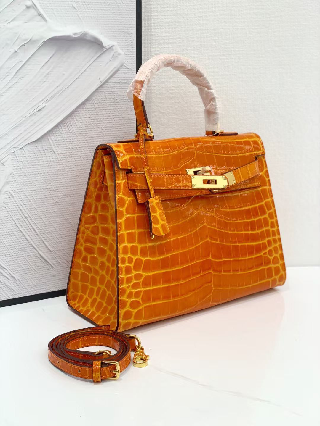 Women's Genuine Leather Fashion Cattlehide Platinum Portable Crossbody Bags