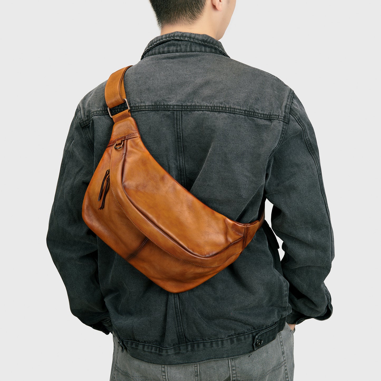 Men's Leather First Layer Cowhide Simple Motorcycle Men's Chest Bags