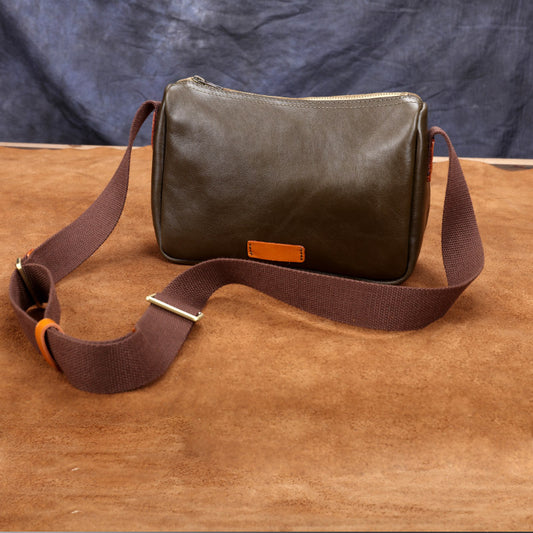 Men's Fashion High-grade Genuine Leather Vegetable Tanned Men's Messenger Bags