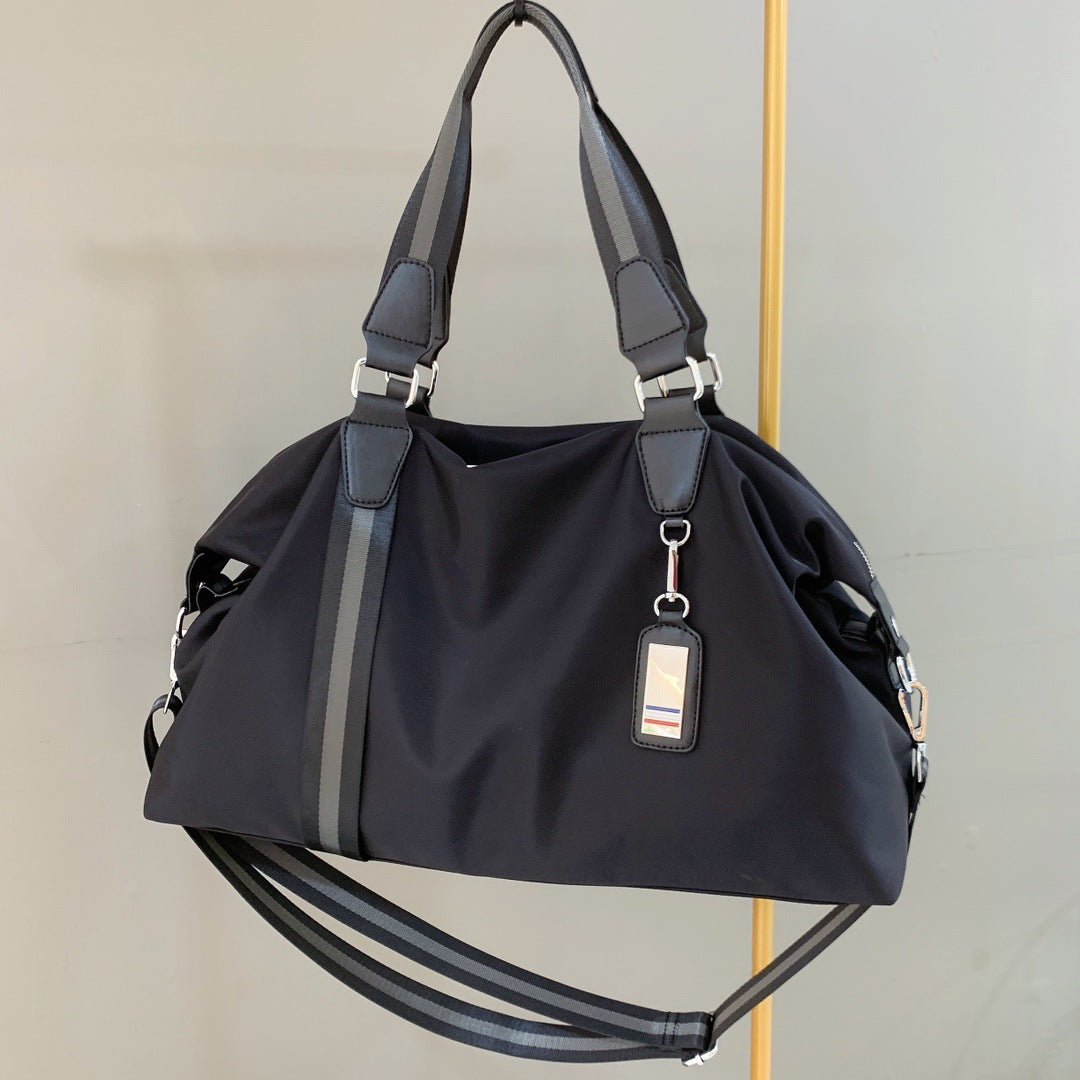 Men's Korean Style Large Capacity Short Business Trip Handbags