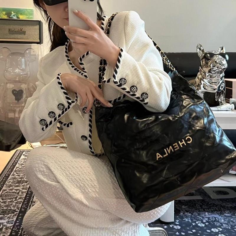 Women's Rhombus Gold Chain Underarm Garbage Large Shoulder Bags