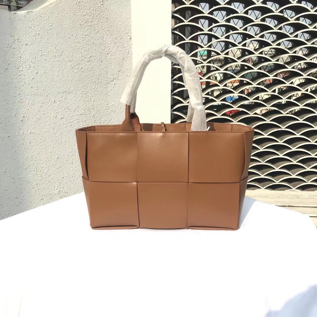 Early Spring Fashion Large Capacity Zipper Bags