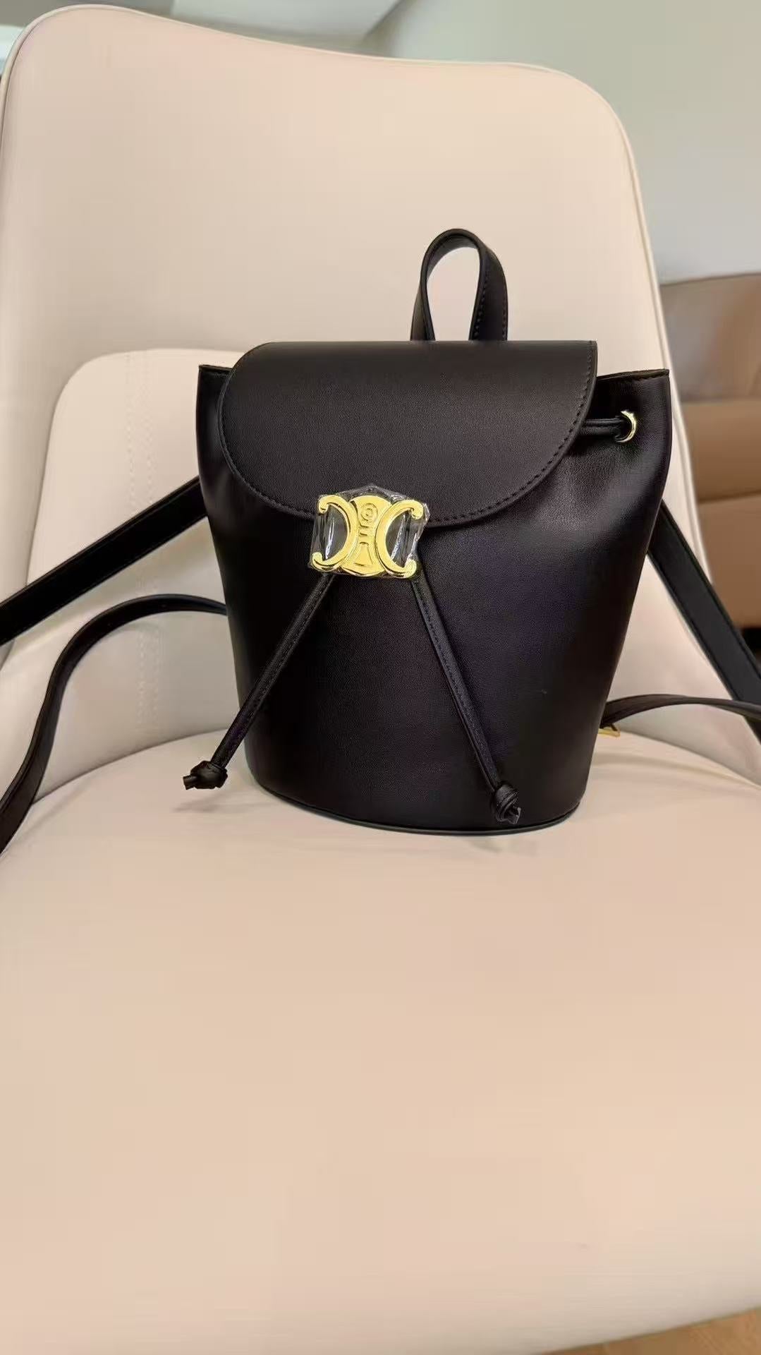 Women's New Leather Commuting Same Store Bags
