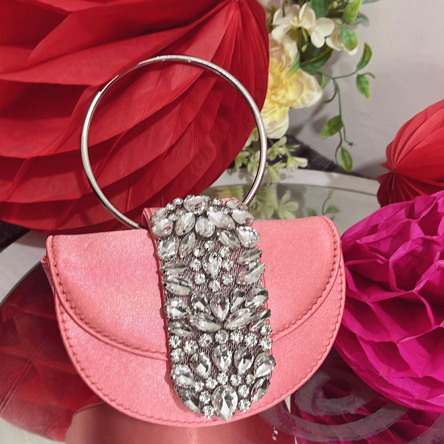 Women's Attractive Graceful Shiny Vintage Satin Crossbody Bags