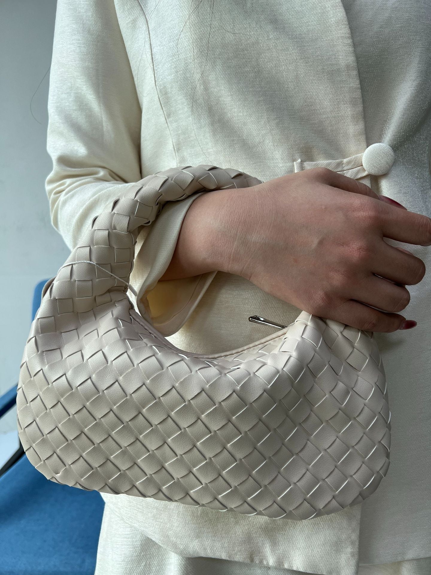 Knotted Hand-woven Horn Portable Dumpling Lot Handbags