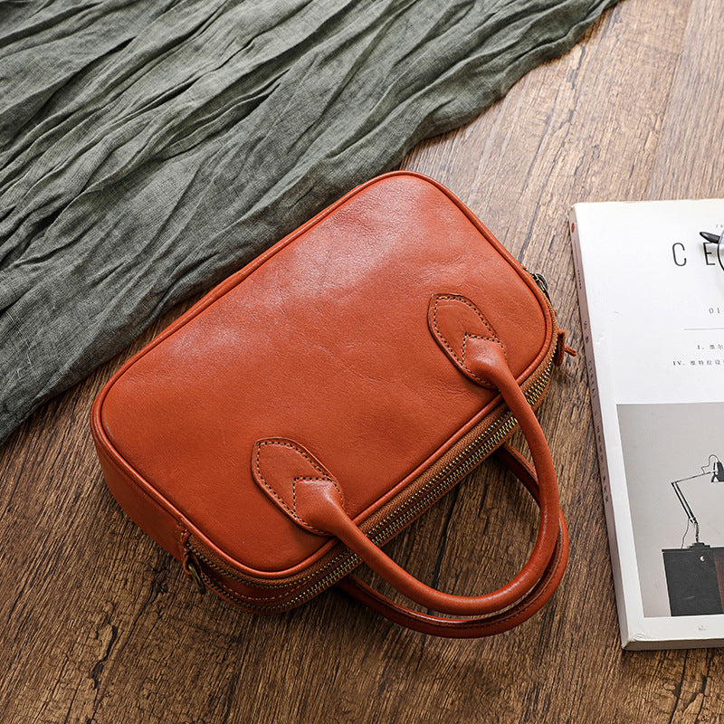 Women's Capacity Vegetable Tanned Cowhide College Niche Crossbody Bags