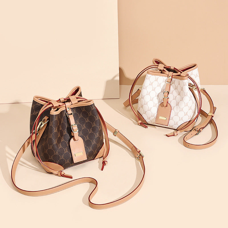 Women's Presbyopic Large Capacity Fashion Retro Easy Bucket Bags