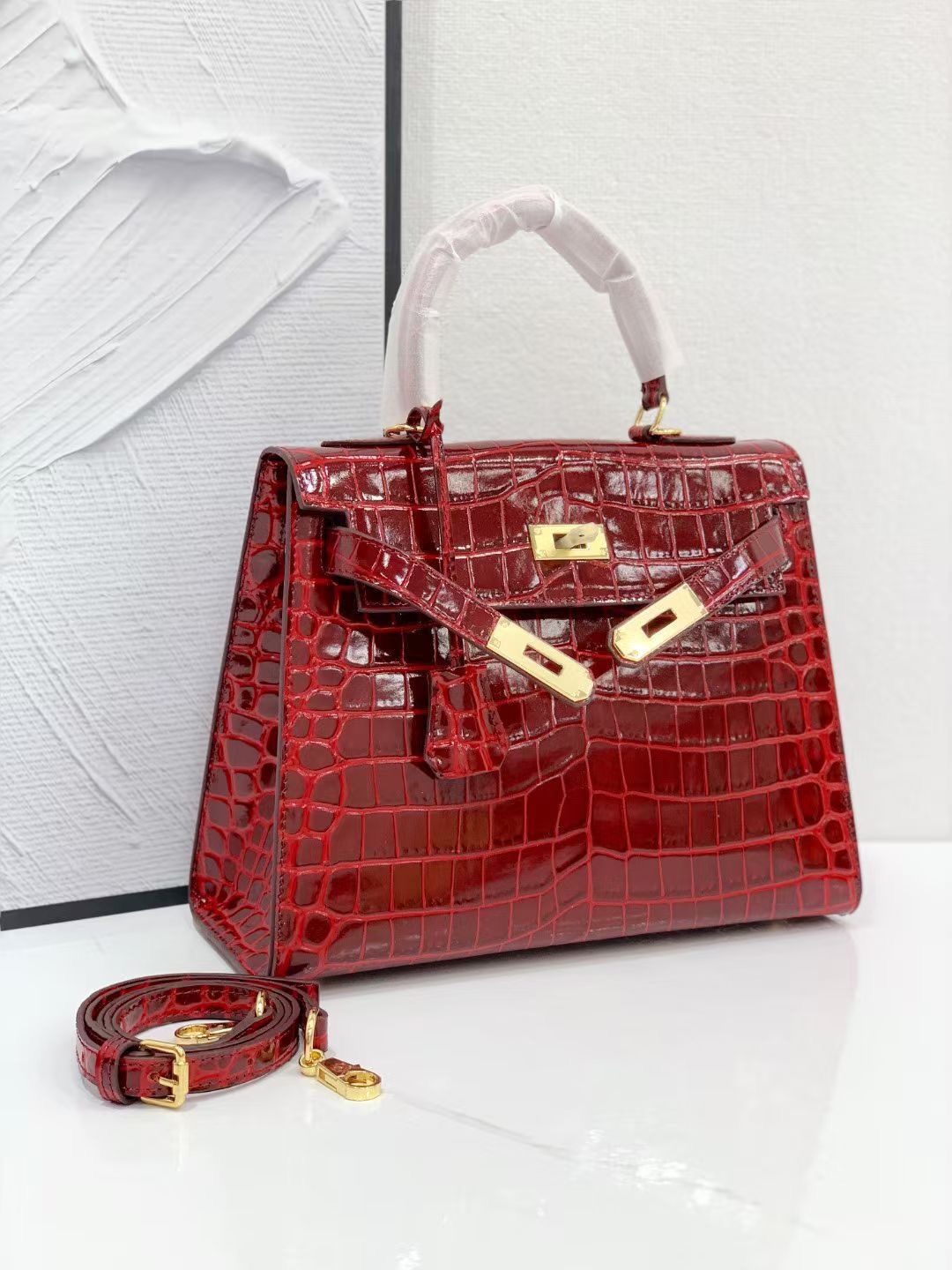 Women's Genuine Leather Fashion Cattlehide Platinum Portable Crossbody Bags