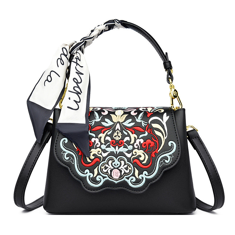 Women's Niche Ethnic Style Embroidered High-grade Fashionable Retro Artistic National Handbags