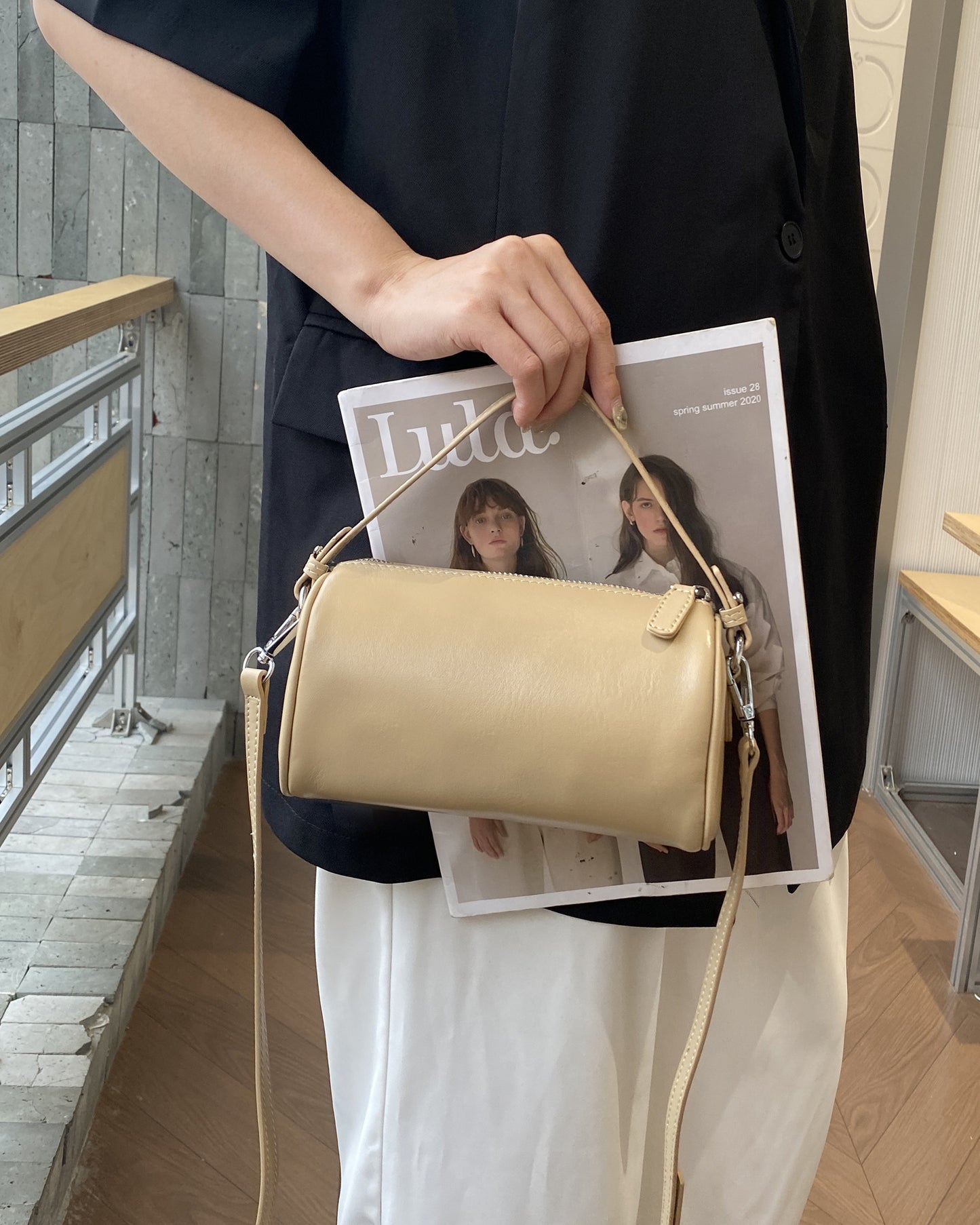 Women's First Layer Leather Fashion Simple Practical Shoulder Bags