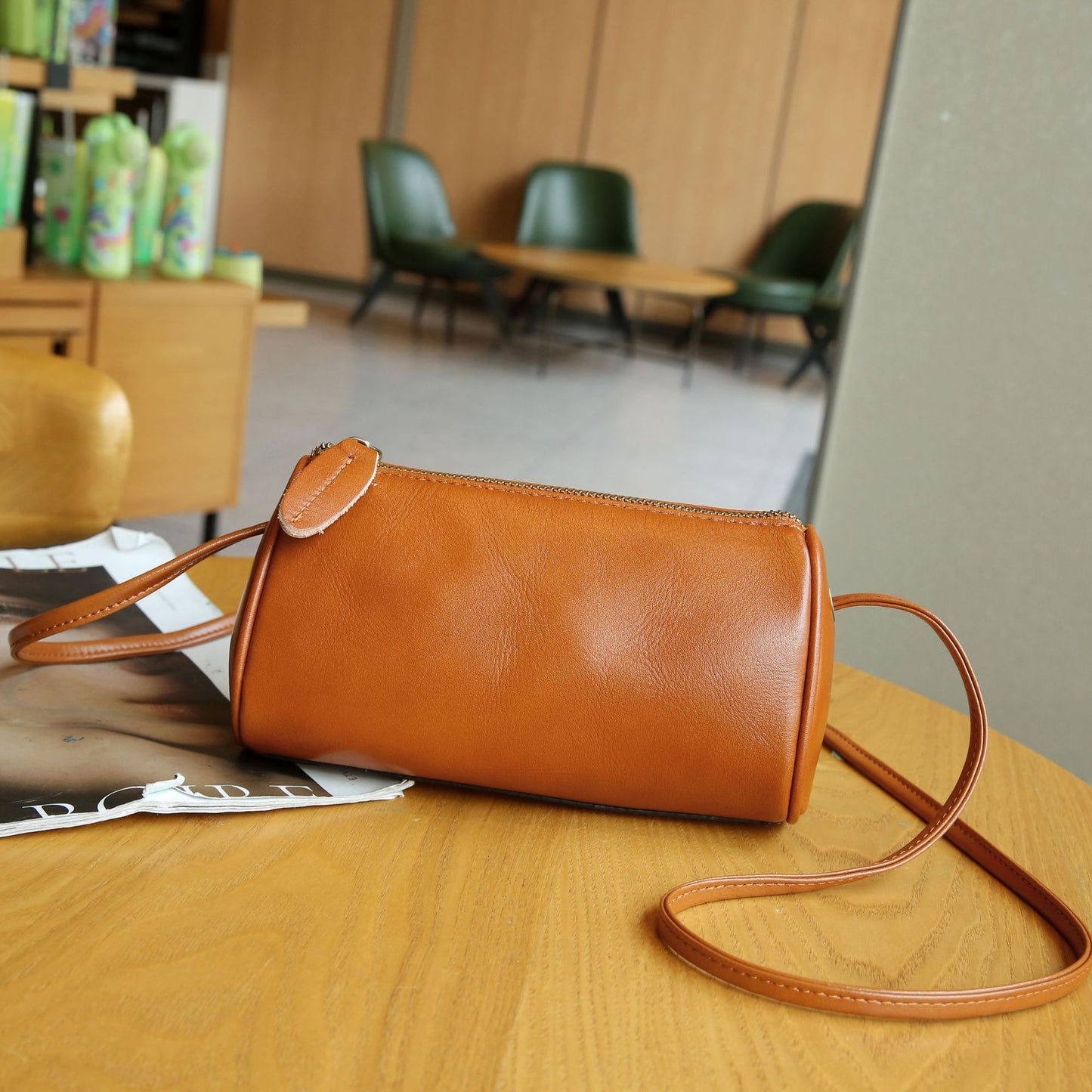 Women's Vegetable Tanned Fashionable Summer Top Layer Shoulder Bags