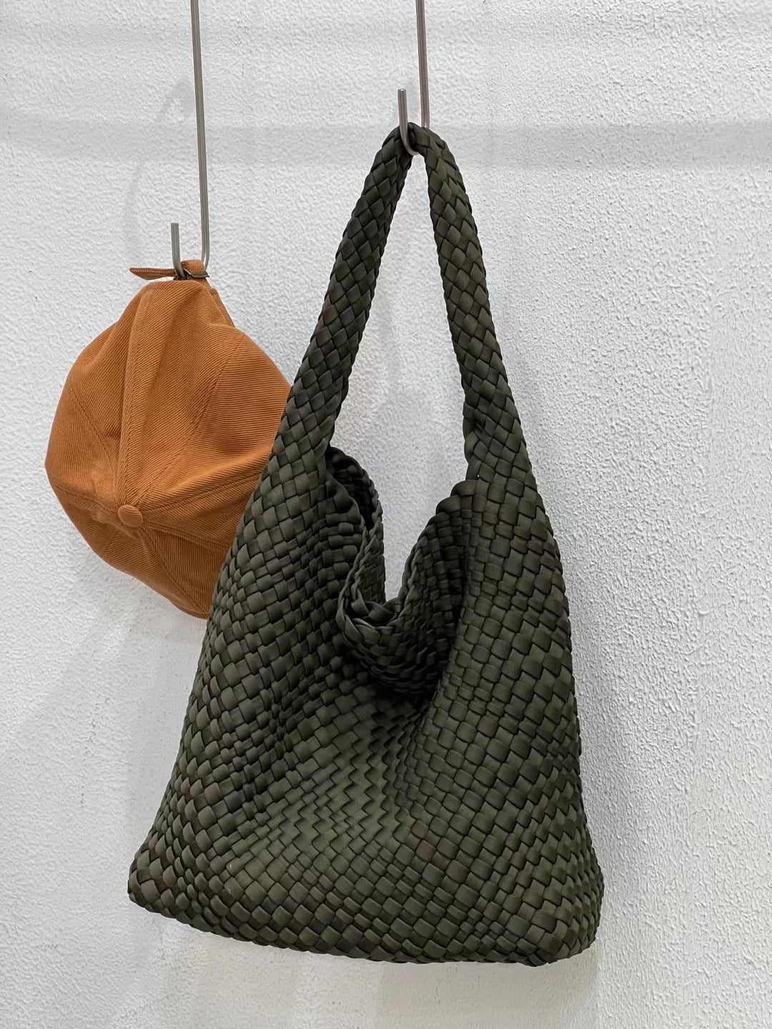 Women's Hand-woven Large Capacity Nylon Mother Chain Handbags