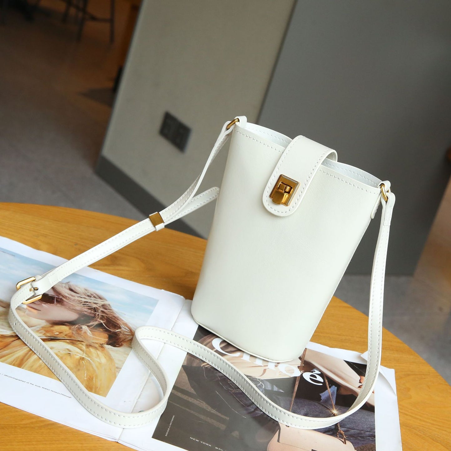 Women's Vegetable Tanned Leather Cowhide Special Interest Purses