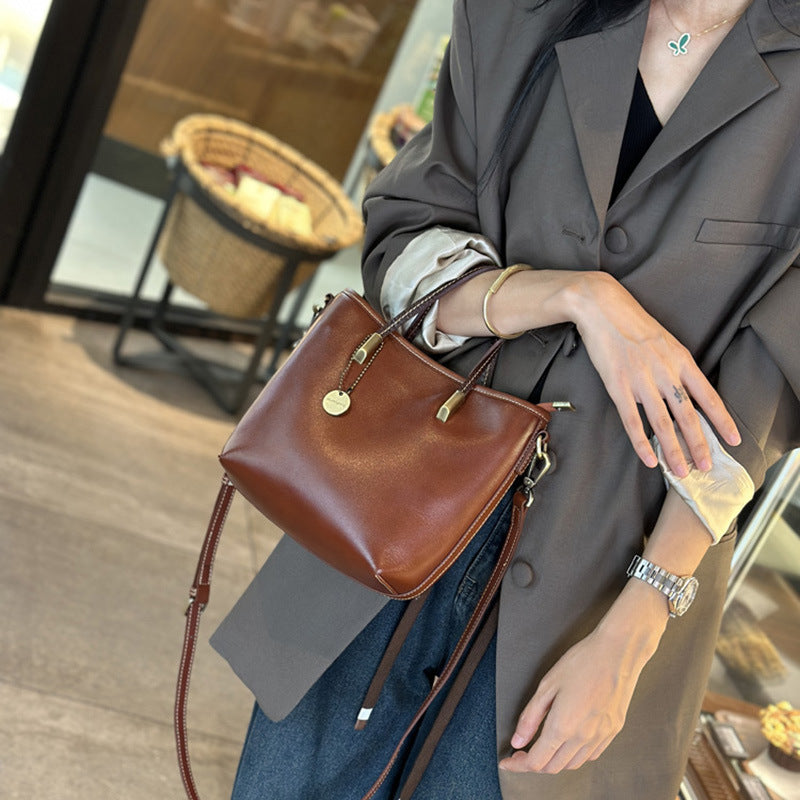Women's Genuine Leather Retro Top Layer Vegetable Tanning Large Shoulder Bags