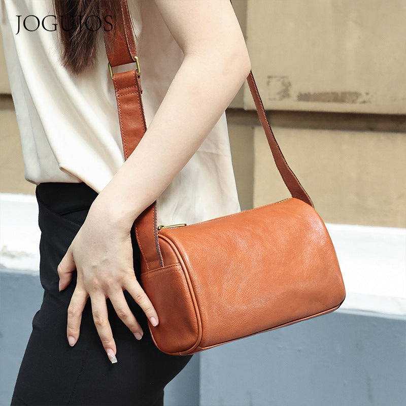 Women's Leather Retro Large Capacity Simple Crossbody Bags