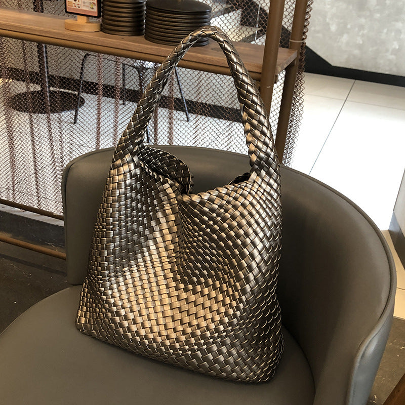 Capacity Hand-woven Female Fashion Simple Hand Bucket Bags