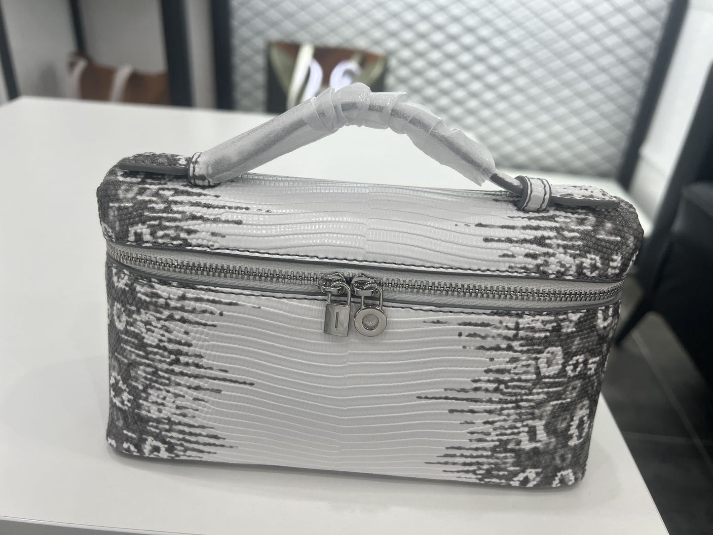 Lunch Box Genuine Leather Portable Simplicity Fashion Makeup Bags