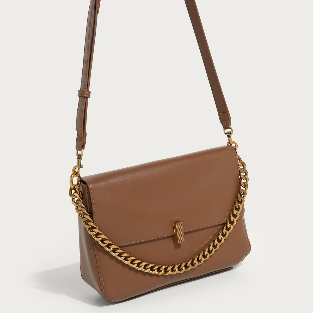 Women's Retro Simple Large Capacity Chain Crossbody Bags