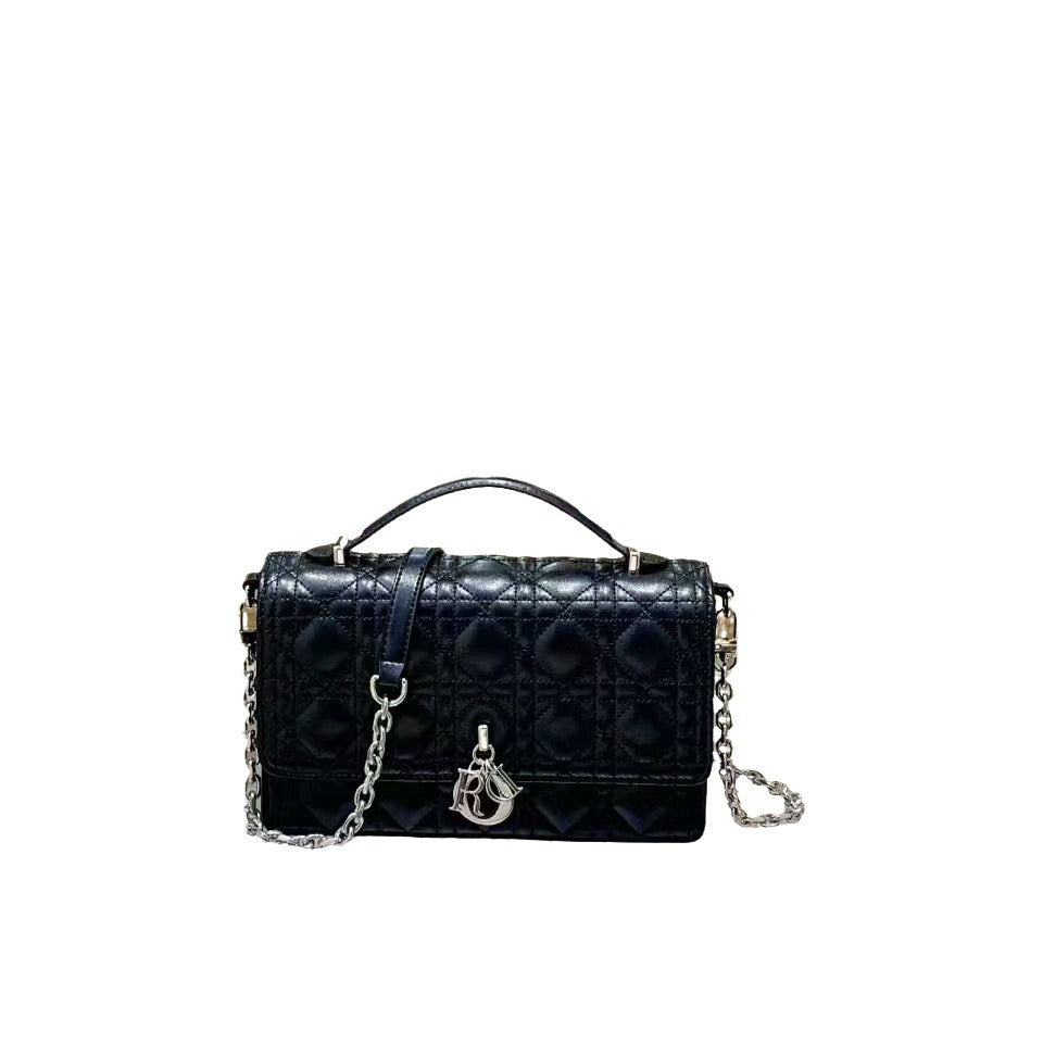 Durable High-grade Classic Style Rhombus Chain Small Square Bags