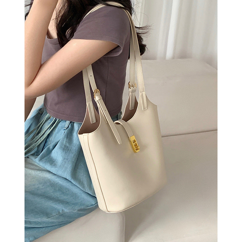 Women's Simple Large Capacity Commuting High-grade Leather Bucket Bags