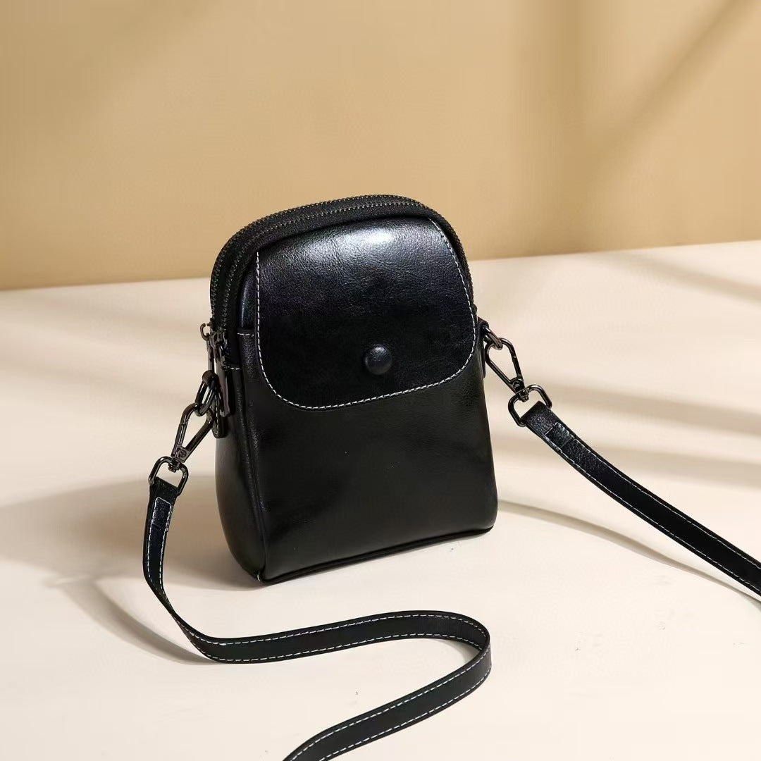 Women's Fashionable Oil Wax Leather Retro Crossbody Bags