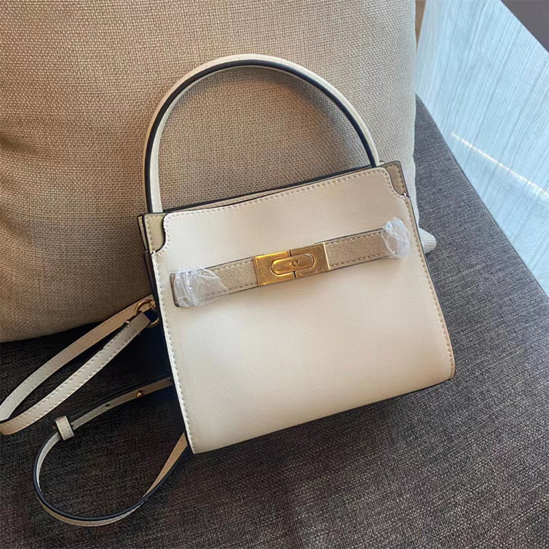Women's Retro Frosted Hardware Large Capacity Niche Shoulder Bags