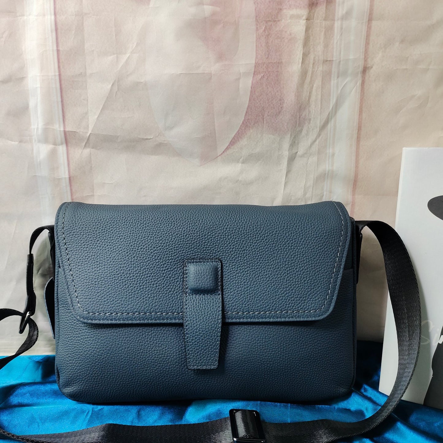 Men's Large Capacity First Layer Cowhide Leather Men's Messenger Bags