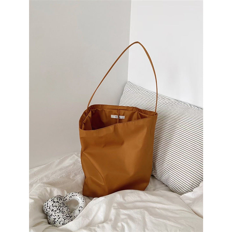 Classic Nylon Cloth Large Capacity Totes Armpit Bags