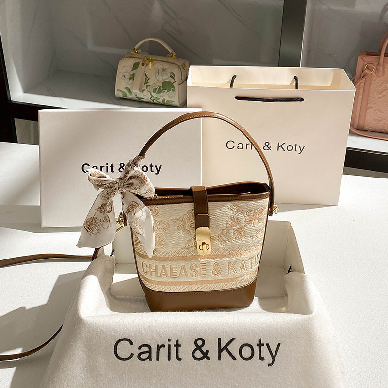 Chinese Style Embroidery Advanced Sense Contrast Bucket Bags