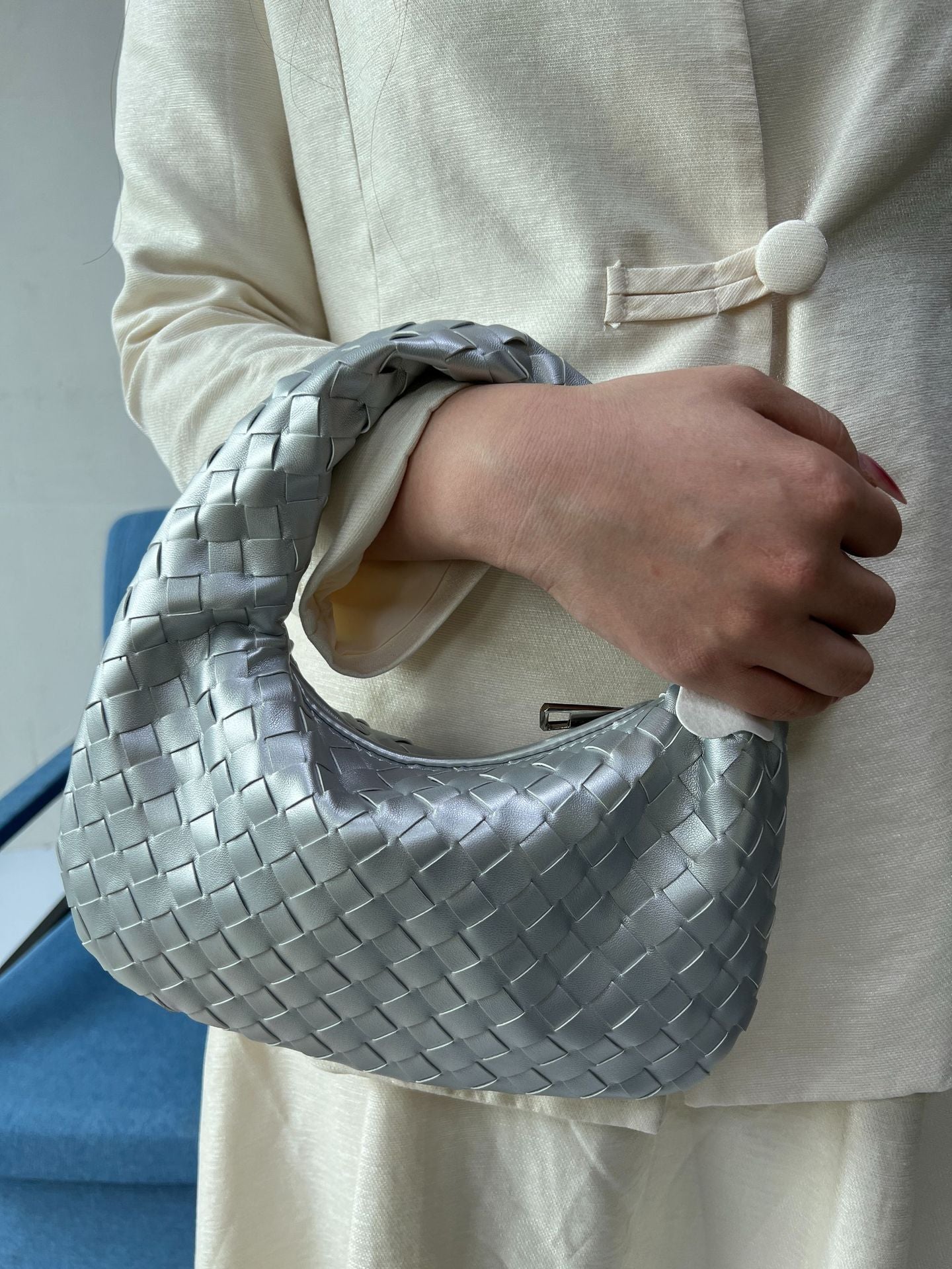 Knotted Hand-woven Horn Portable Dumpling Lot Handbags