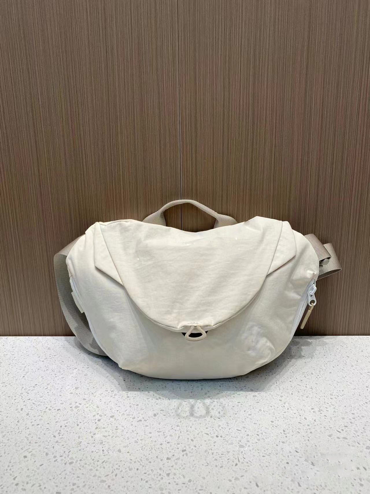 Women's Cool Portable Good-looking Fashion Neutral Bags