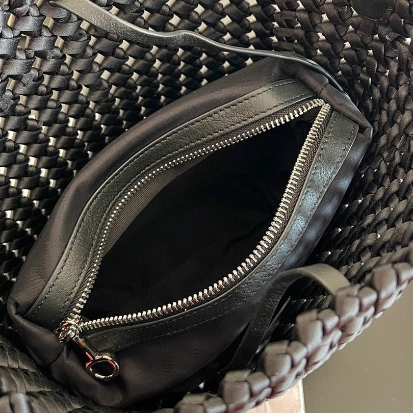 Women's Woven Large Capacity Portable Commuter Idle Shoulder Bags