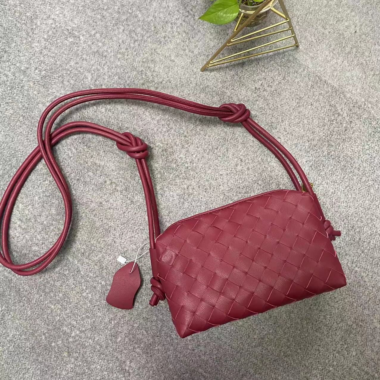 Women's Genuine Leather Cowhide Woven Lunch Box Shoulder Bags