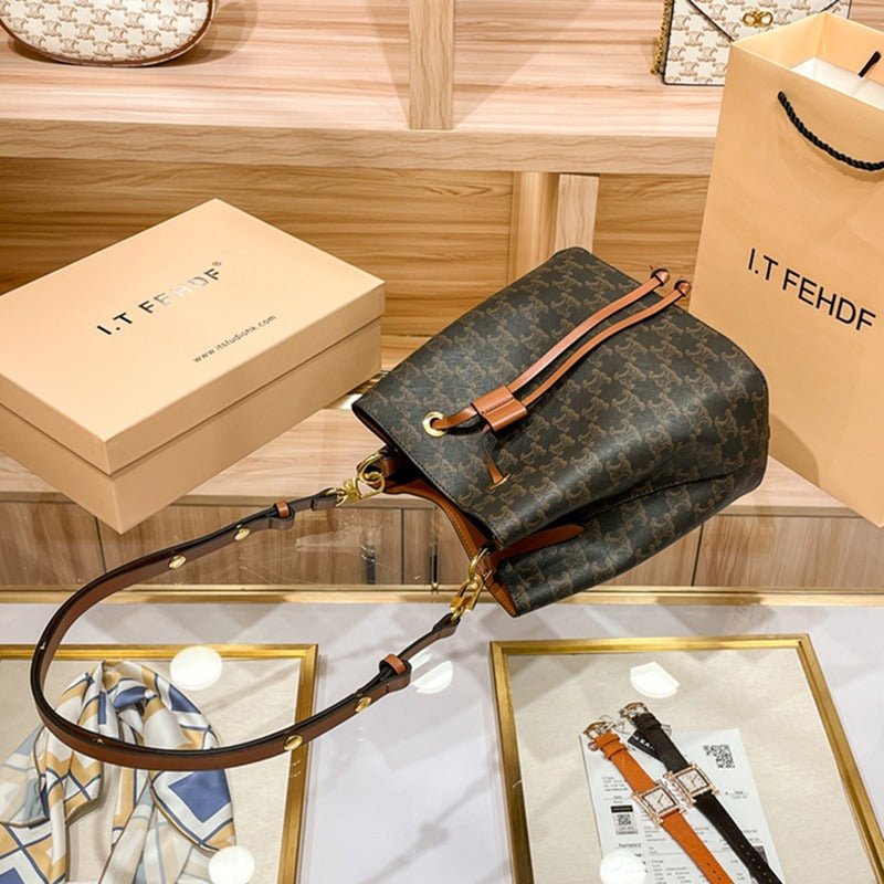 Leather Simple Female Beautiful Versatile Large Bucket Bags