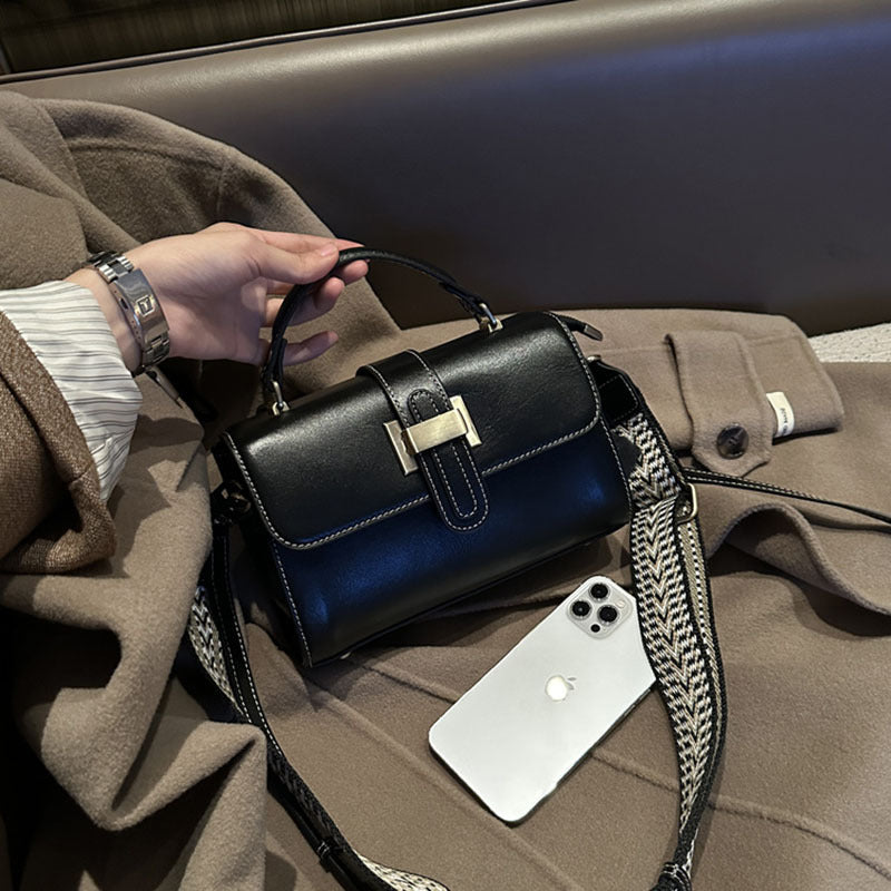 Women's Underarm Vintage Leather Light Luxury Cowhide Shoulder Bags