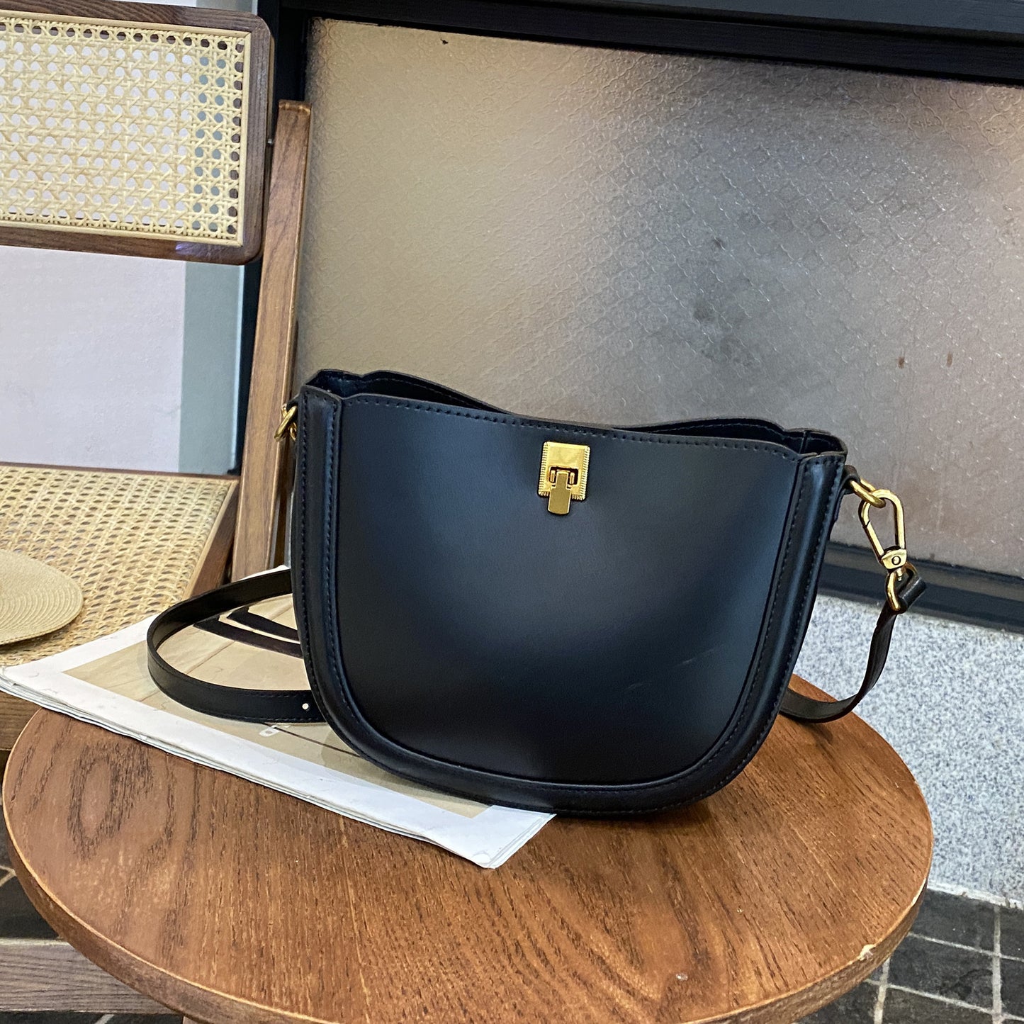 Women's Cowhide Minority Simple Fashion Zipper Little Crossbody Bags