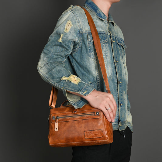 Men's Retro Hand Grip Pattern Vegetable Tanned Men's Shoulder Bags
