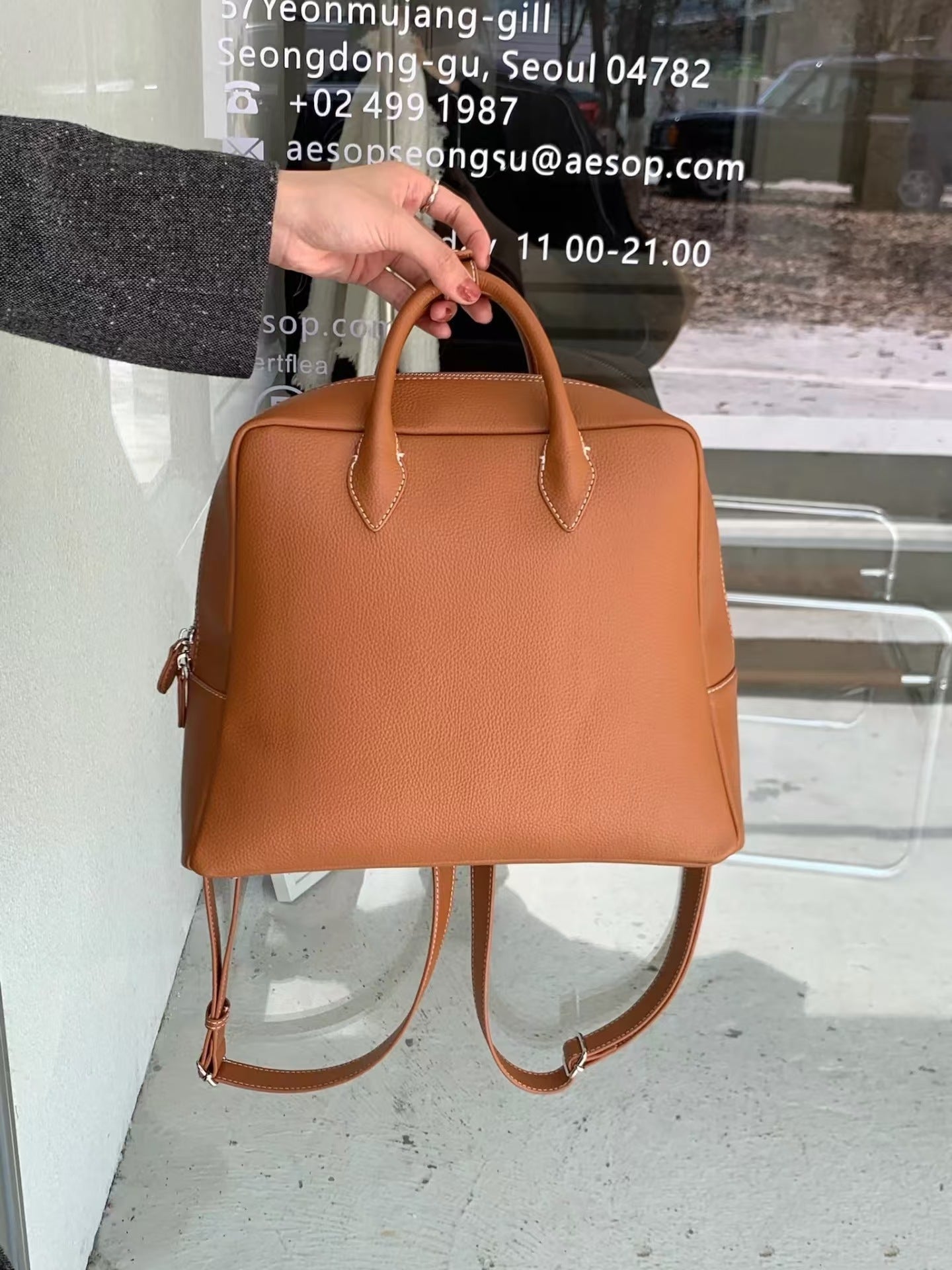 Women's Litchi Pattern First Layer Cowhide Commuter Backpacks