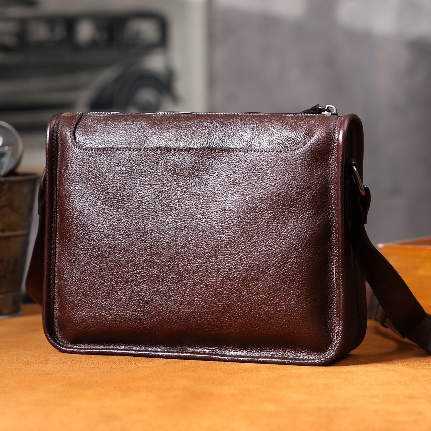 Men's First Layer Cowhide Retro Handmade Vegetable Men's Messenger Bags