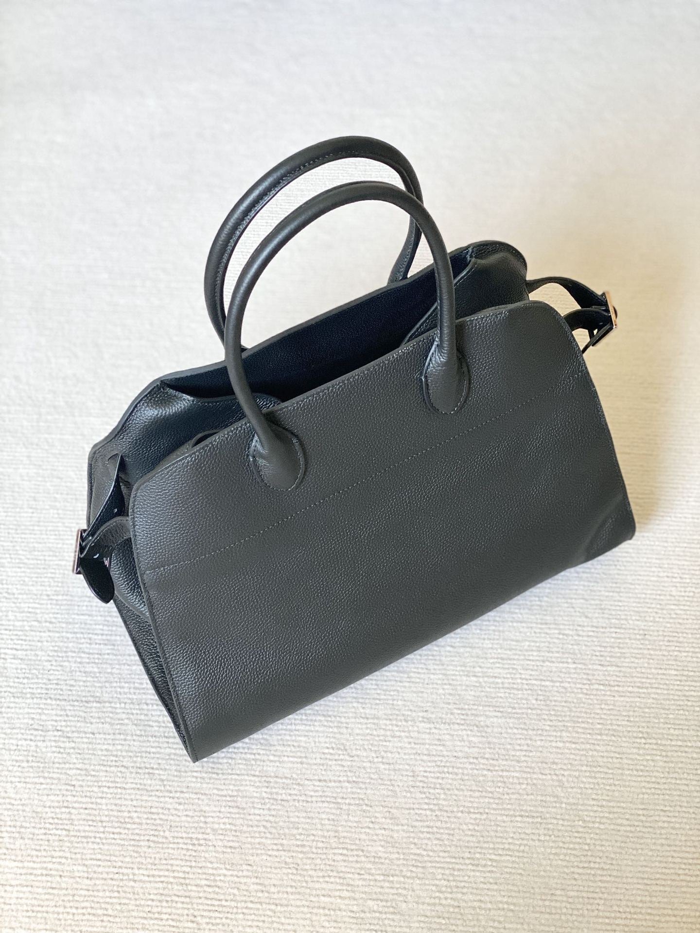 Cowhide Niche Advanced Sense Large Capacity Tote Bags