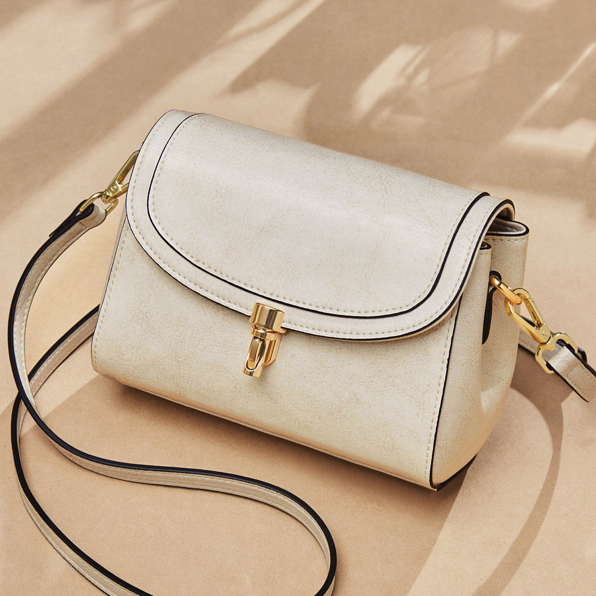 Women's Fashionable Summer Retro Easy Matching Large Shoulder Bags